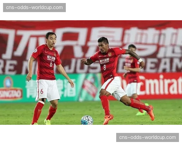 马德里社区启动青少年足球定位球专项训练营，旨在提升基础战术素养。